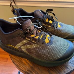 Keen Athletic Shoes - Gray and Yellow